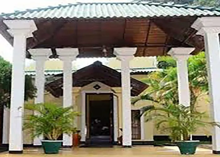 Jade Way Hotel And Resort